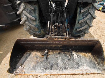 Back pusher tractor